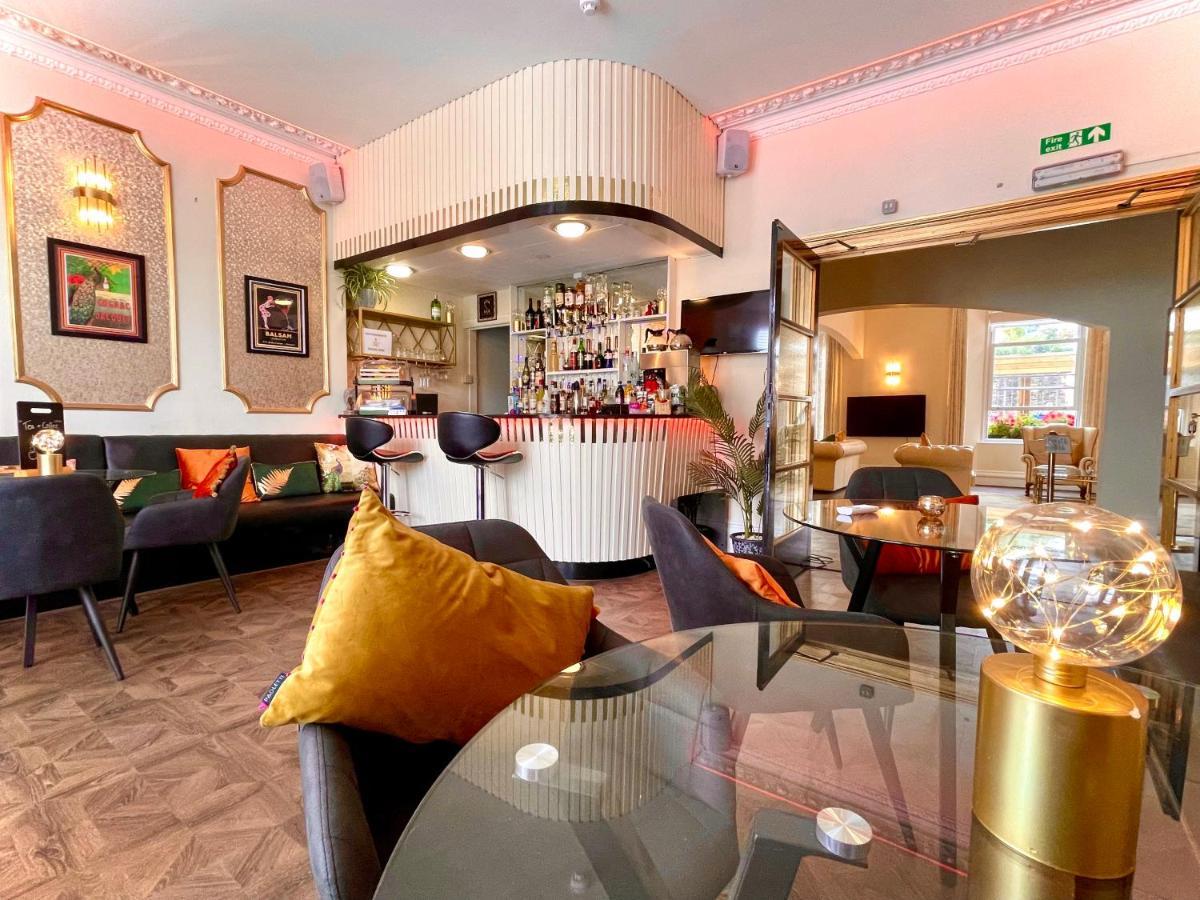 Отель Gresham Court Торки Экстерьер фото